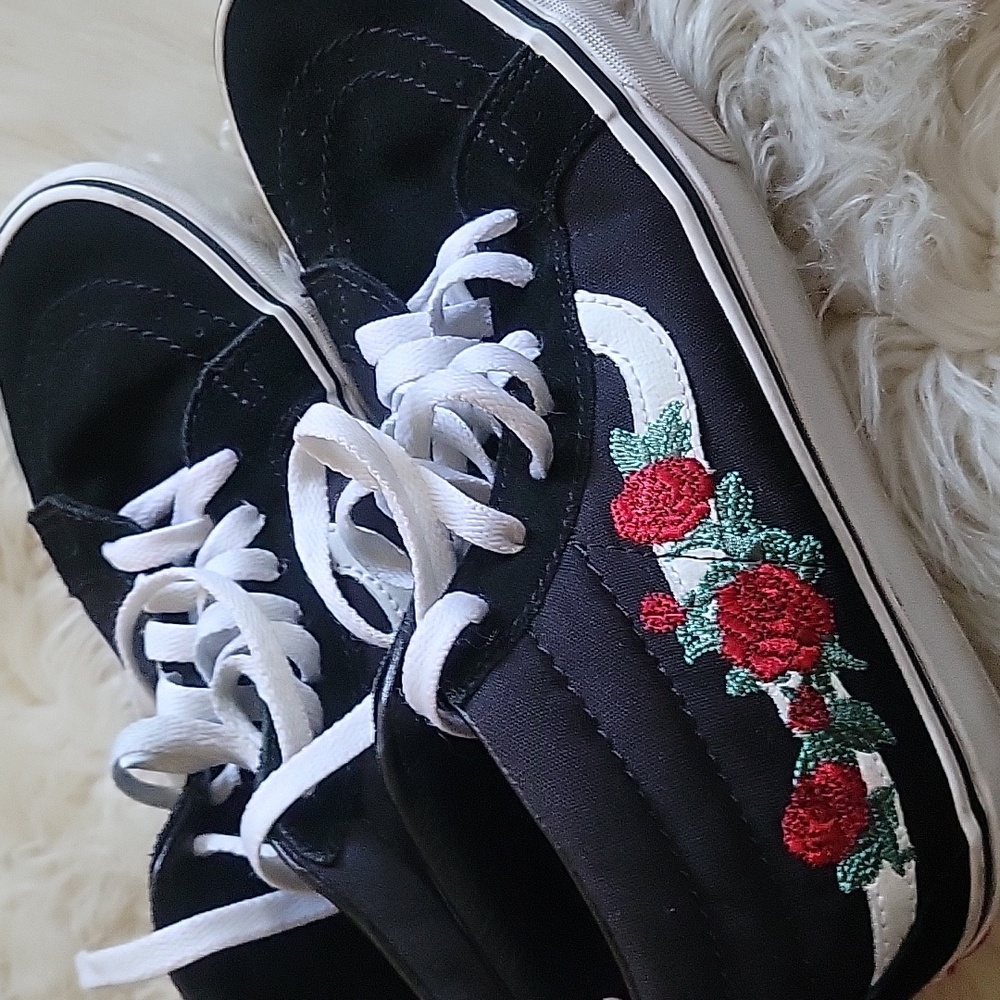 Vans Women's Black and Red Floral High-Top Sneakers - Picture 2 of 7